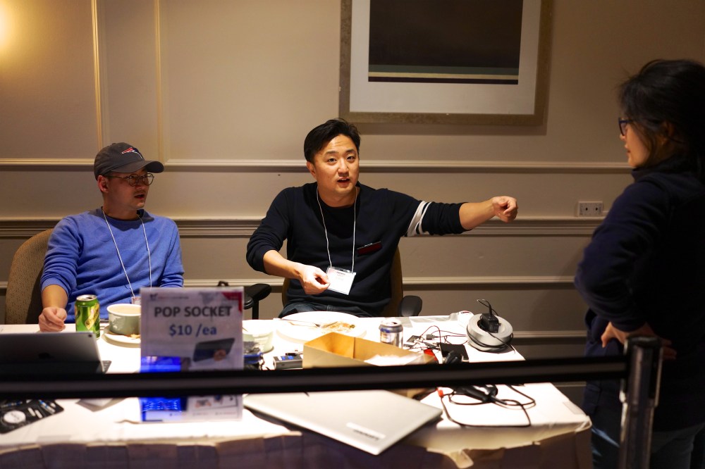 2018-11-23 at 18-16-46